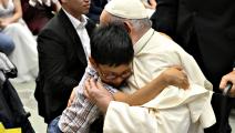 البابا فرنسيس يحذر من "العزلة والوحدة" في العالم الافتراضي (Getty)