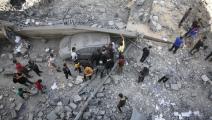 الحرب على غزة/قصف دير البلح (أشرف أبو عمرة/الأناضول)
