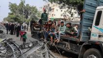 فلسطينيون نازحون إلى رفح في جنوب غزة (عبد الرحيم الخطيب/ الأناضول)