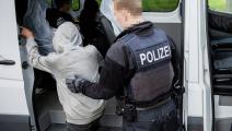 تسهيلات قانونية لترحيل المهاجرين من ألمانيا (ينز شلوتر/ فرانس برس)
