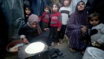 الجوع يفتك بالأطفال (محمد الحجار)