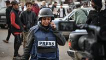 تتضاعف مأساة العمل عند الصحافيات الفلسطينيات (عبد زقوت/ الأناضول)
