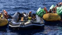 عملية إنقاذ بحري نفذها فريق سفينة "أوشن فايكينغ" التي تشغلها منظمة "إس أو إس ميديتيرانيه" في البحر الأبيض المتوسط في 13 مارس 2024 (إكس)