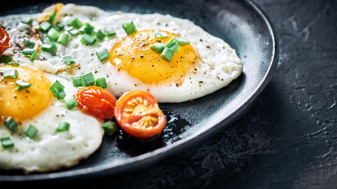 دراسة تحذّر من تناول البيض يومياً: يزيد من خطر الوفاة 1135326168