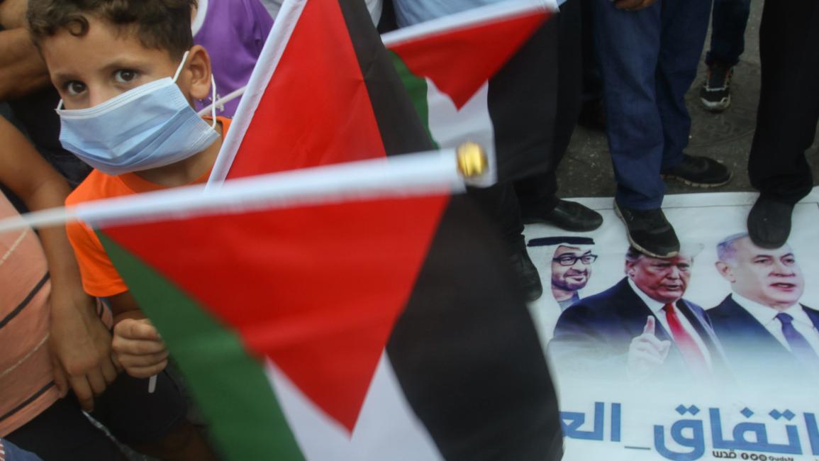 سياسة/فلسطينيون يرفضون اتفاق الإمارات إسرائيل/(محمود زيات/فرانس برس)