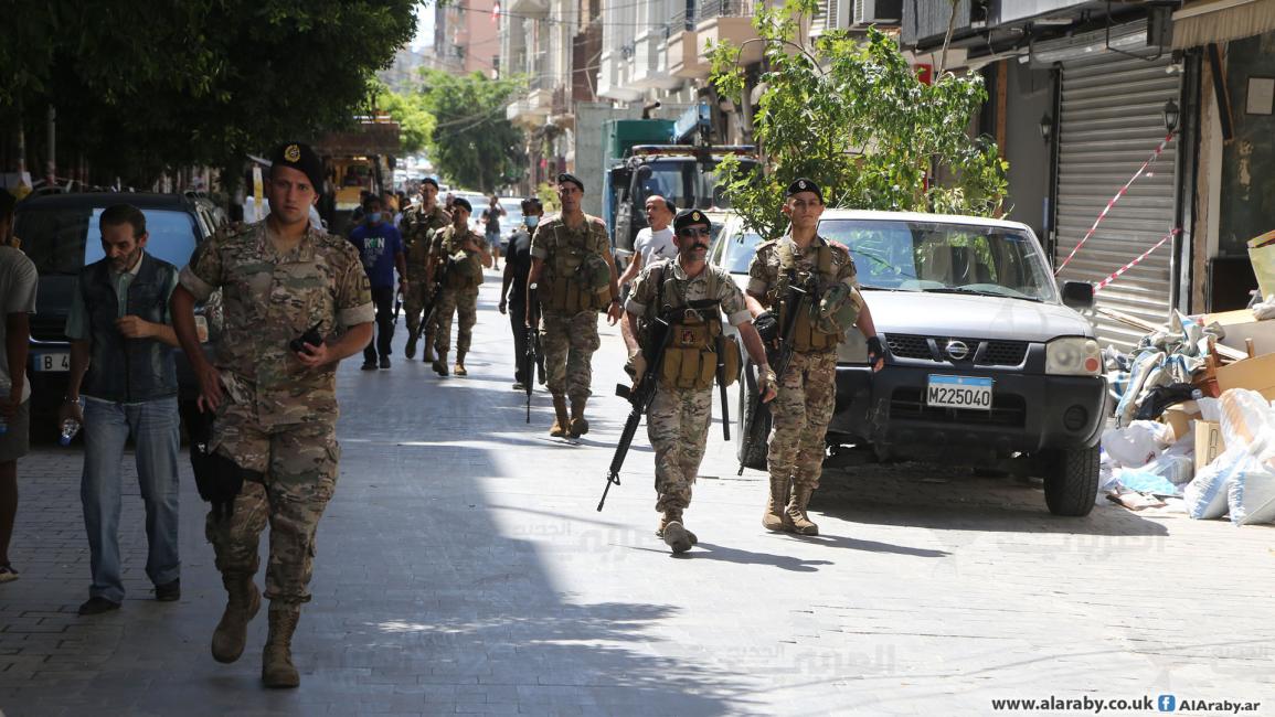 عناصر من الجيش اللبناني في الجميزة عقب انفجار المرفأ (حسين بيضون)