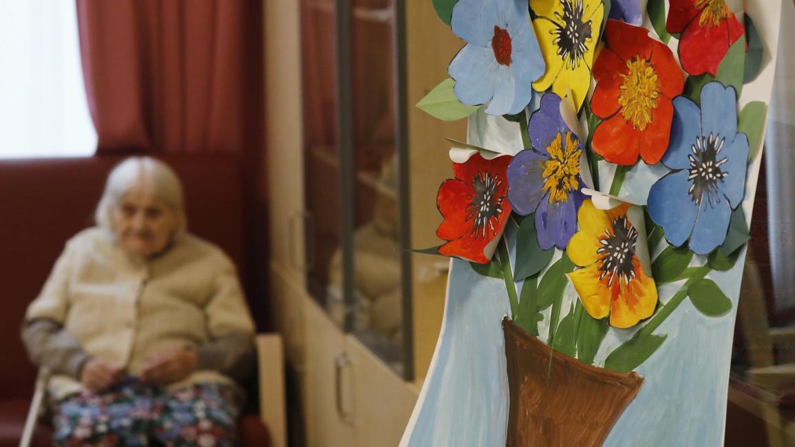 امرأة مسنة في دار للعجزة في روسيا - مجتمع