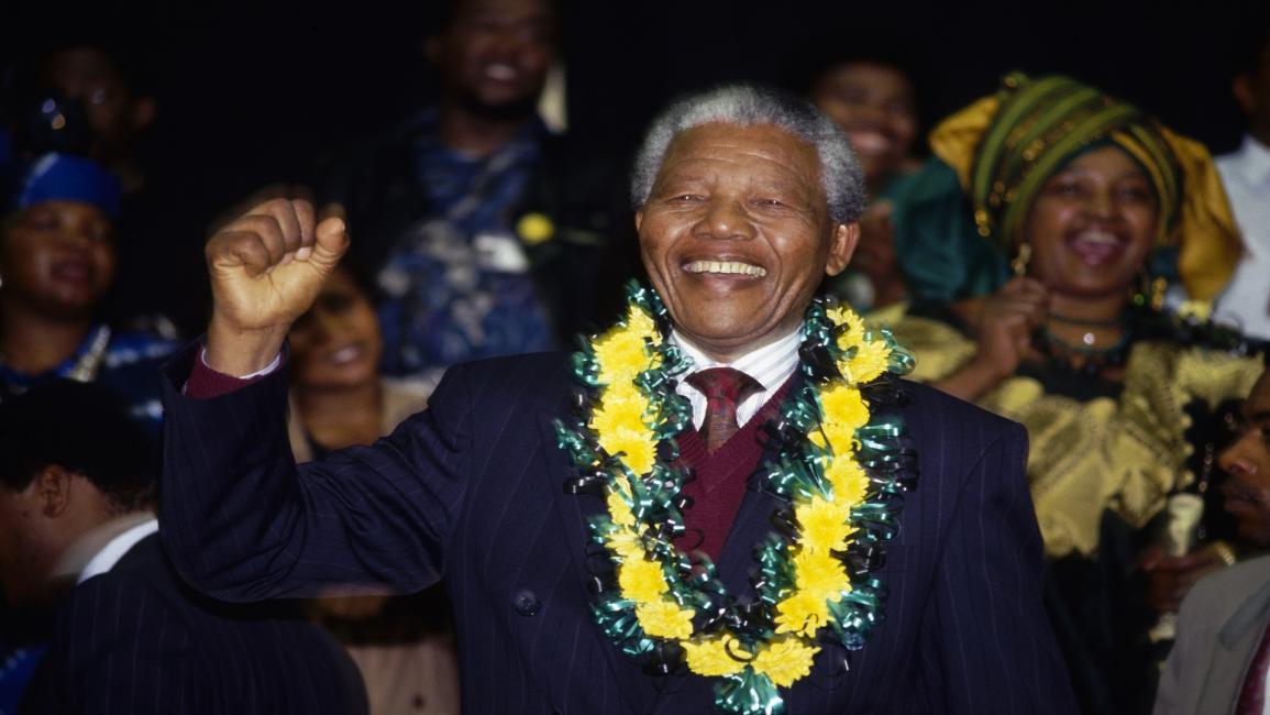 6- نيلسون مانديلا-جنوب أفريقيا: