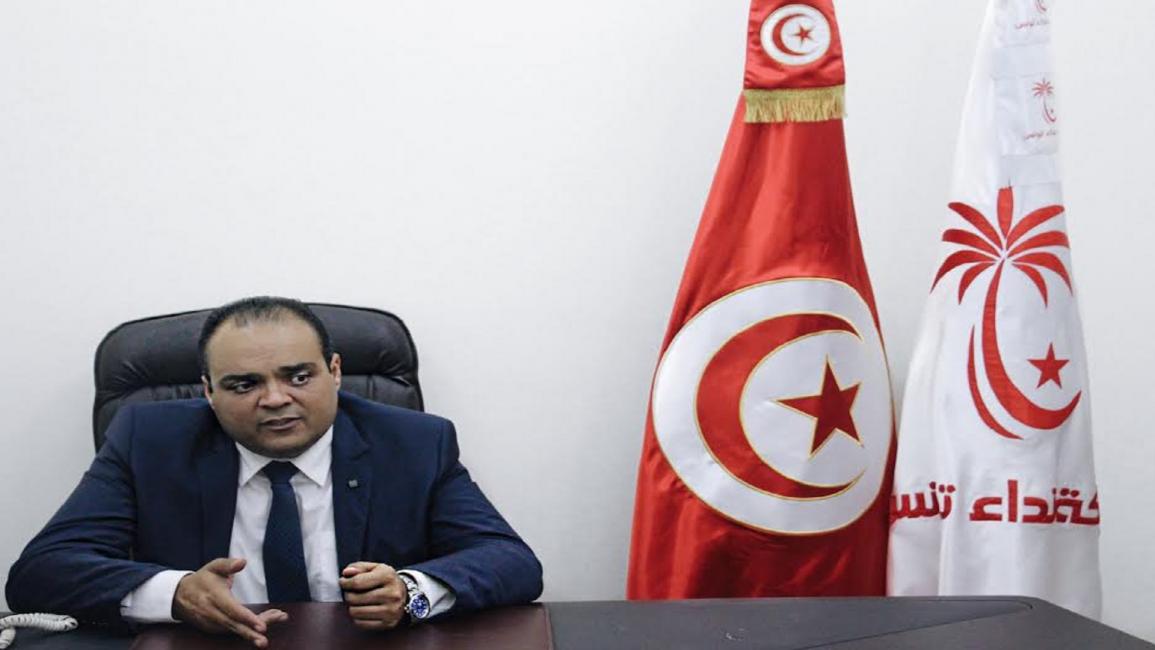 طوبال/ تونس/ سياسة