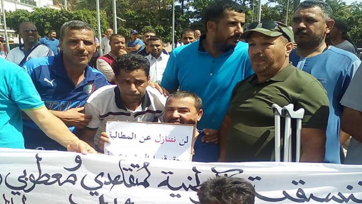 الدرك الجزائري يفرق مسيرة لعسكريين سابقين (فيسبوك)