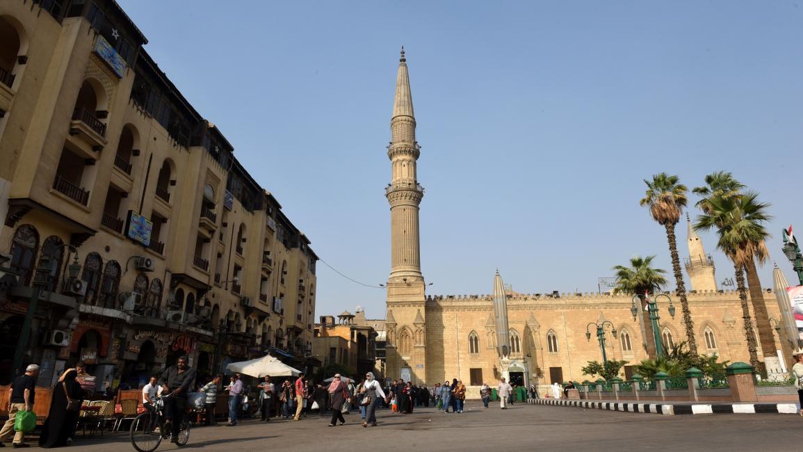 مسجد الحسين في القاهرة (محمد الشاهد/فرانس برس)