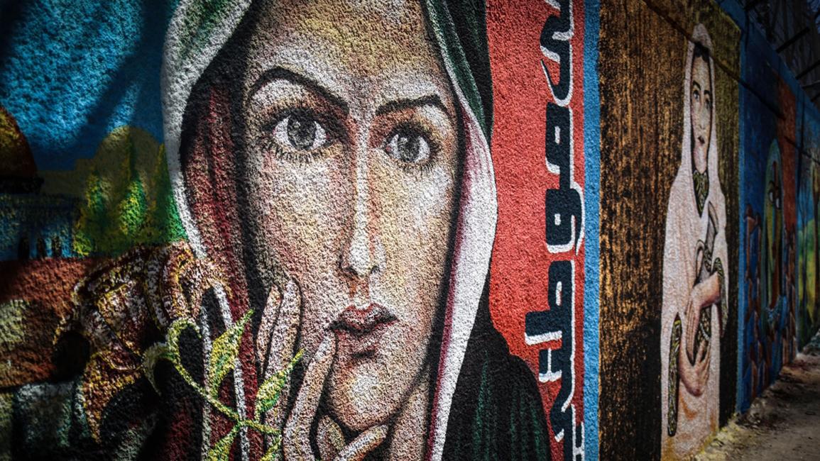"أونروا" تحوّل جدران مبانيها في غزة إلى لوحات فنية