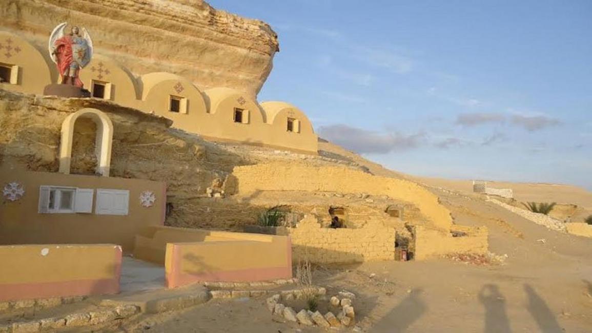 الدير المنحوت في مصر (تويتر)