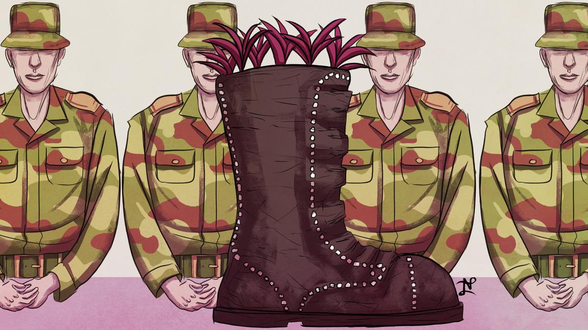 عبادة الحذاء العسكري