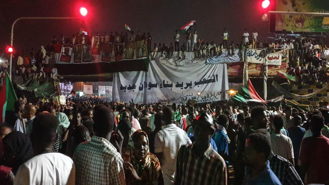 السودان/تظاهرات أمام مقر قيادة الجيش/الأناضول