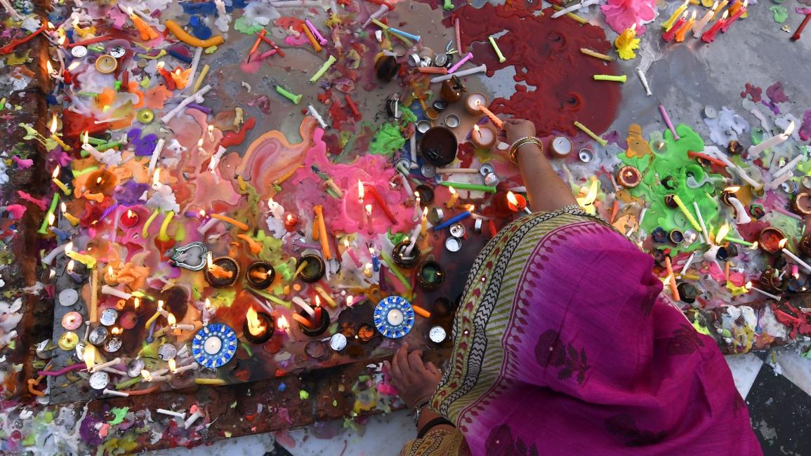 امرأة هندية في مهرجان ديوالي - الهند - مجتمع