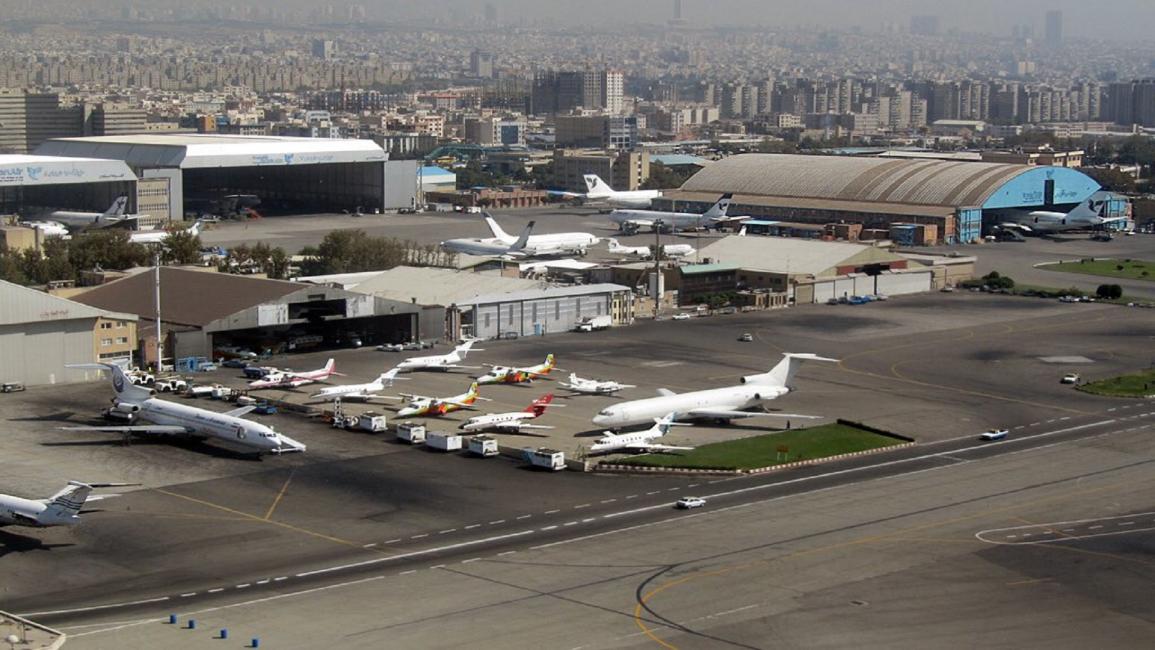 سقوط طائرة ركاب إيرانية في أصفهان(تويتر)