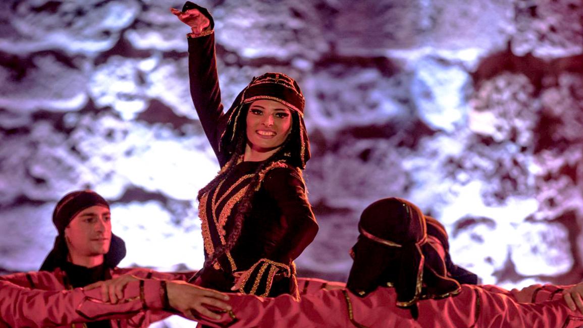 "سامايا" الجورجية تروي الموروث الثقافي على مسرح قرطاج التونسي