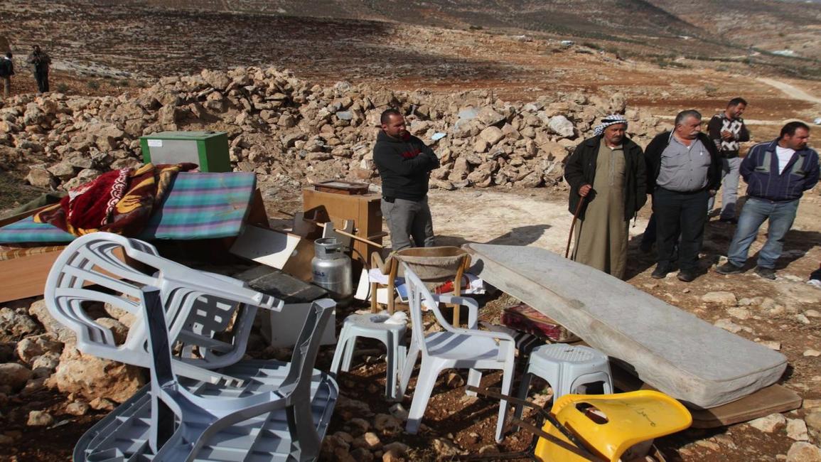 جرافات إسرائيلية تهدم غرفا عمرها أكثر من100عام شمالي الضفة