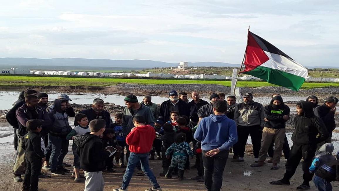 اعتصام فلسطينيي مخيم دير البلوط المهجرون من اليرموك(فيسبوك)