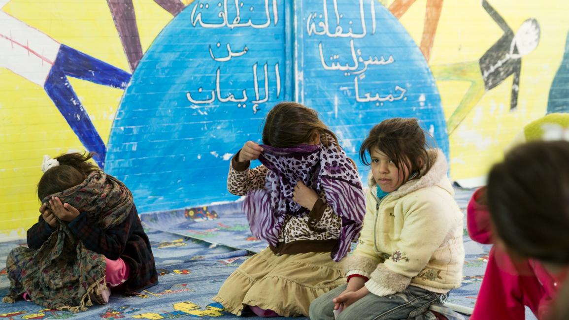 أطفال في مخيم الزعتري للاجئين في الأردن - مجتمع