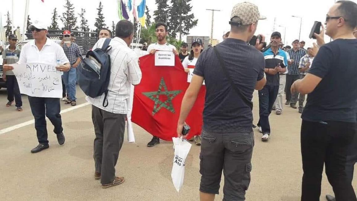 جزائريون ومغاربة يطالبون بفتح الحدود بين البلدين(فيسبوك)
