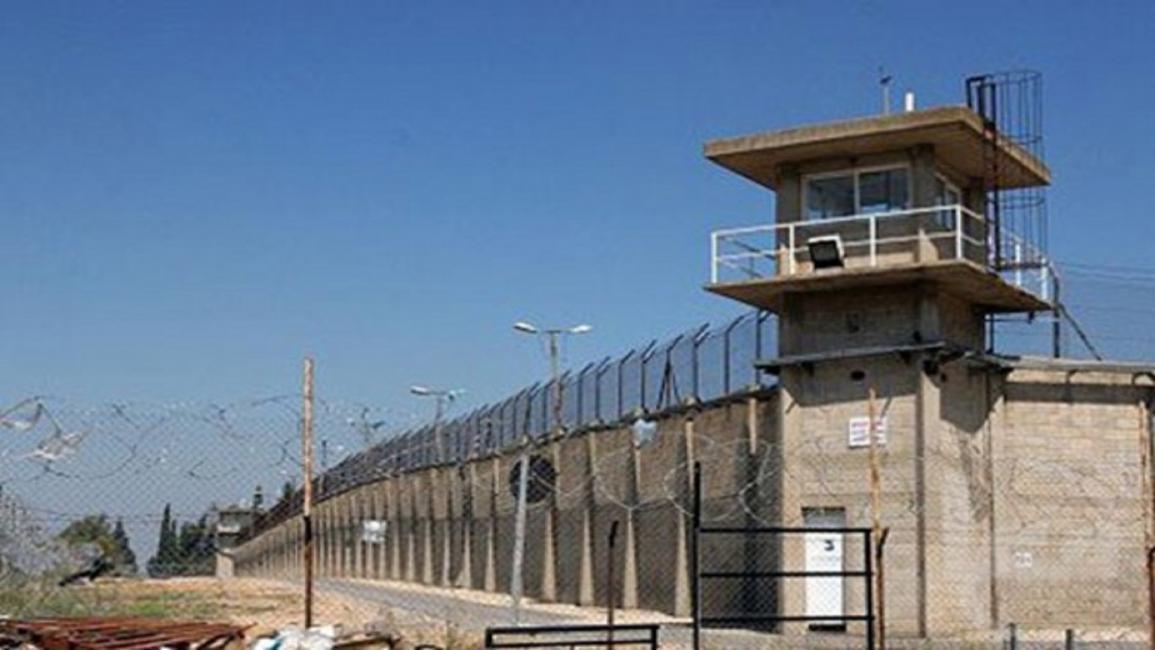 سجون إسرائيل