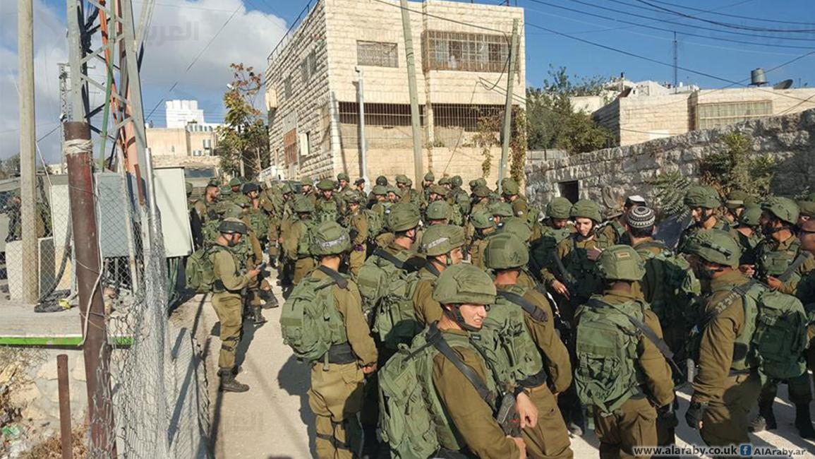 الاحتلال الاسرائيلي يحاصر مدارس في الخليل