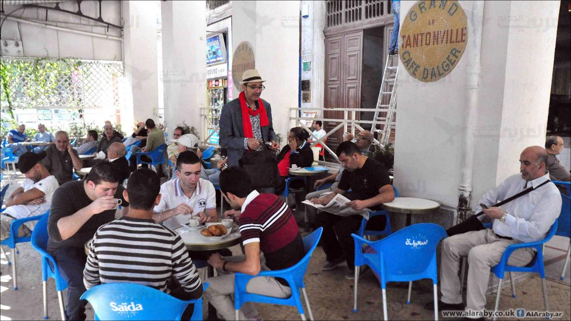 مقهى في الجزائر - مجتمع - 24/10/2017