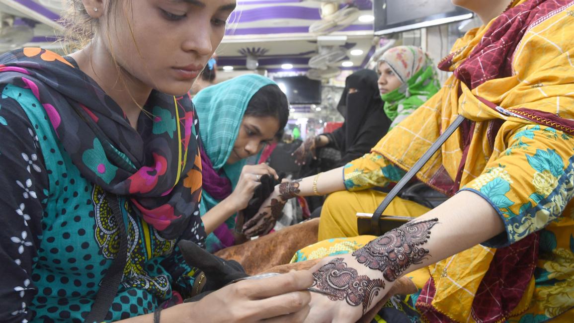 حناء عيد الفطر في باكستان - مجتمع