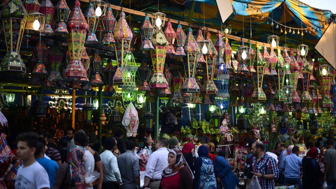 سوق وفوانيس رمضان في القاهرة - مصر - مجتمع