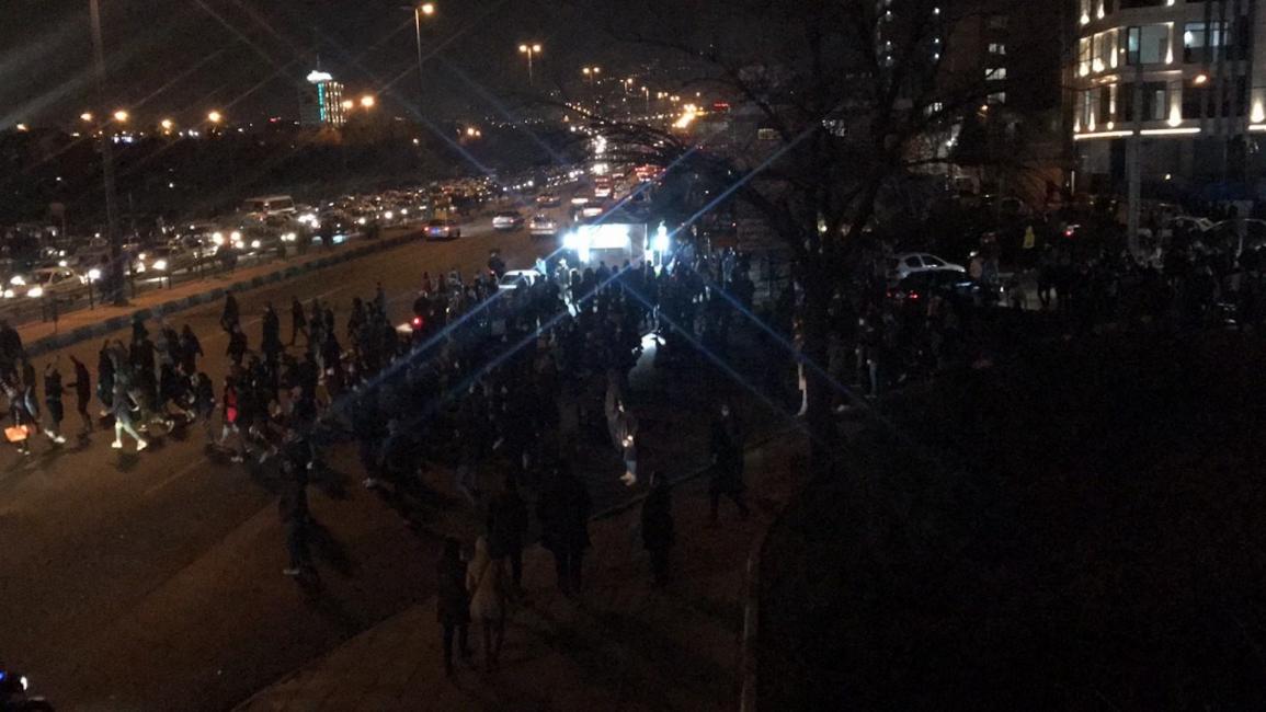 مظاهرات ليلية في طهران (الأناضول)