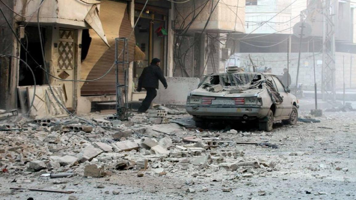 القصف الكثيف على عربين المحاصرة في الغوطة الشرقية(تويتر)