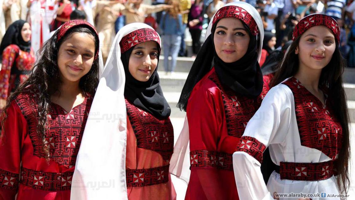 فلسطينيون يقاومون "سرقة" إسرائيل لتراثهم بـ "يوم الزي"