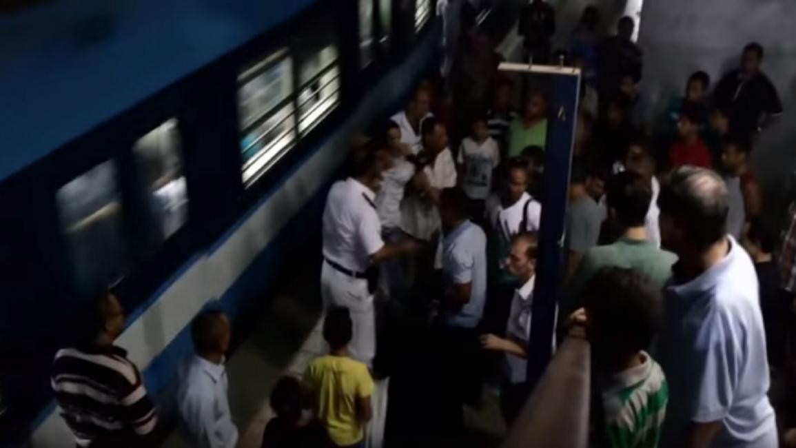 سحل شاب في المترو بمصر (من الفيديو)