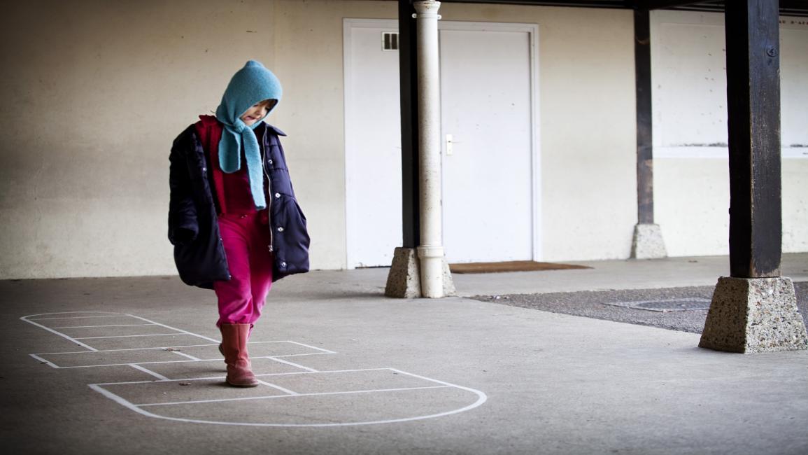 طفل في مدرسة في فرنسا (Getty)