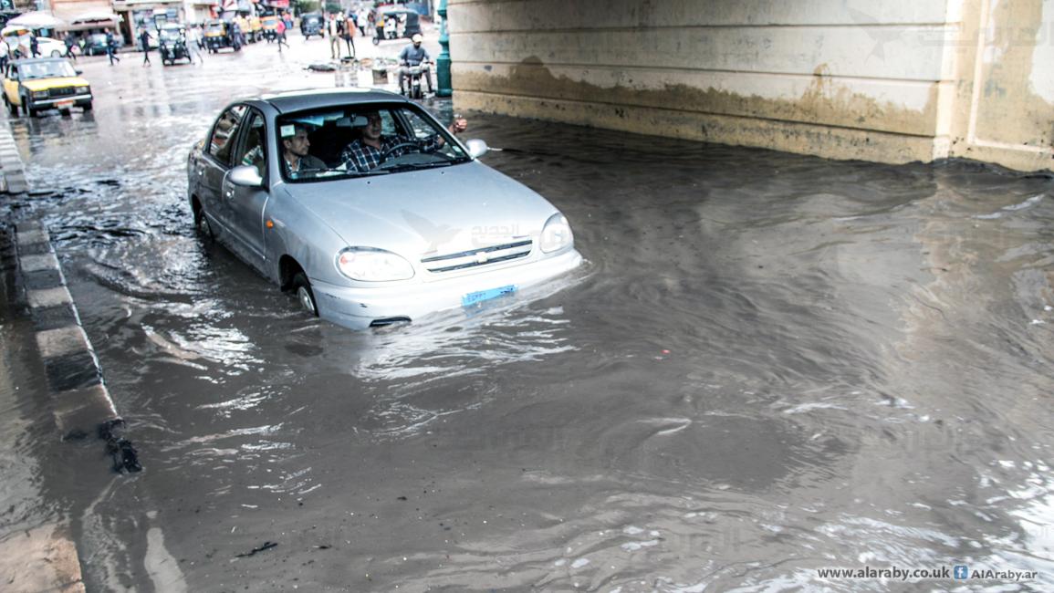 الإسكندرية تغرق في مياه الأمطار