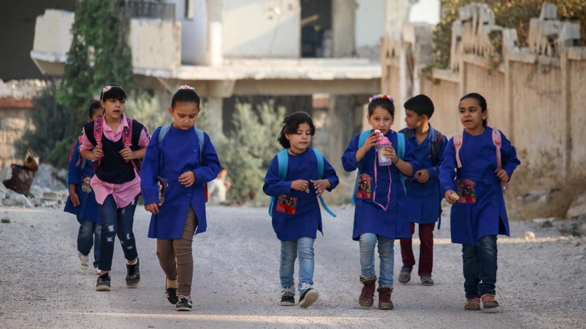 تلاميذ سوريون في درعا - سورية - مجتمع