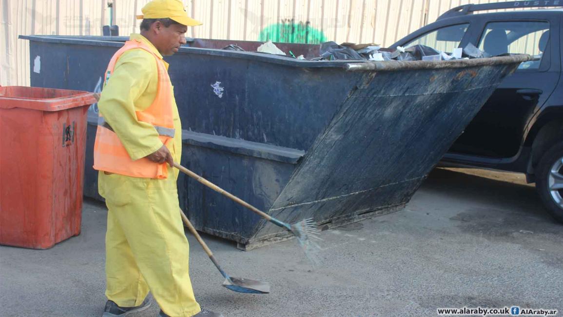عامل نظافة في الكويت - مجتمع