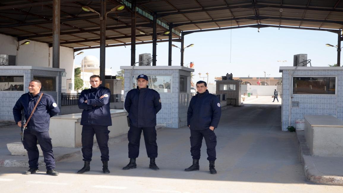 عناصر من الشرطة التونسية (GETTY)