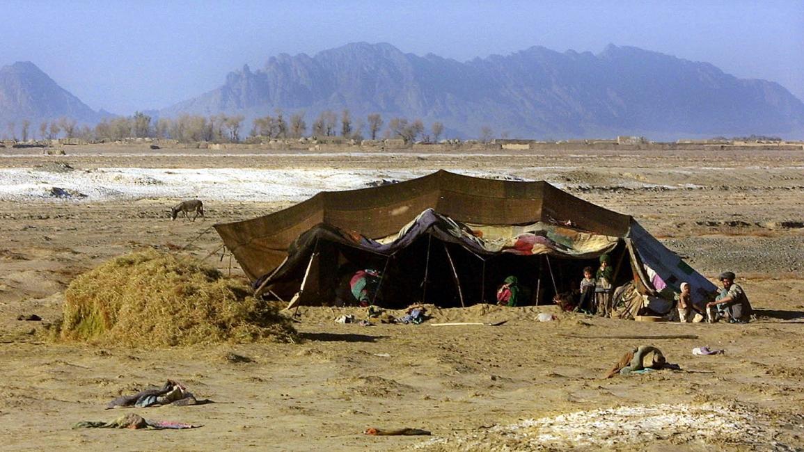بدو في خيمة في أفغانستان - مجتمع