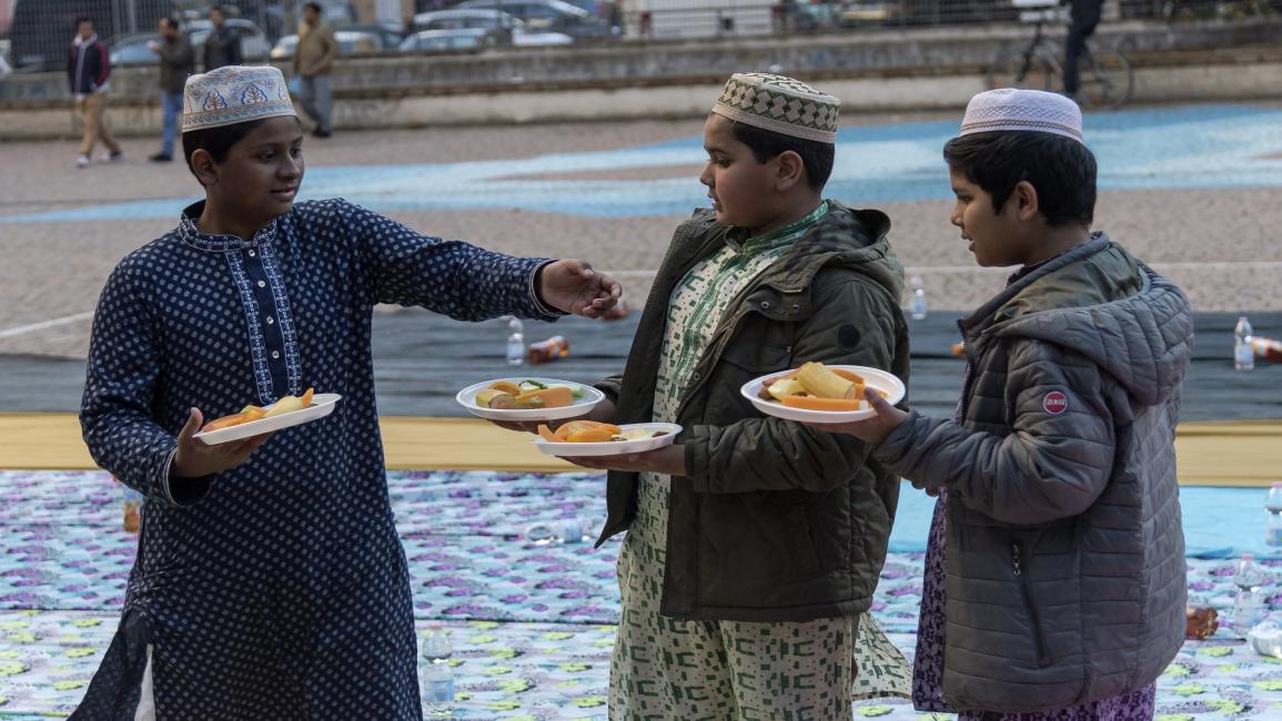 مهاجرون من بنغلادش في رمضان في إيطاليا - مجتمع