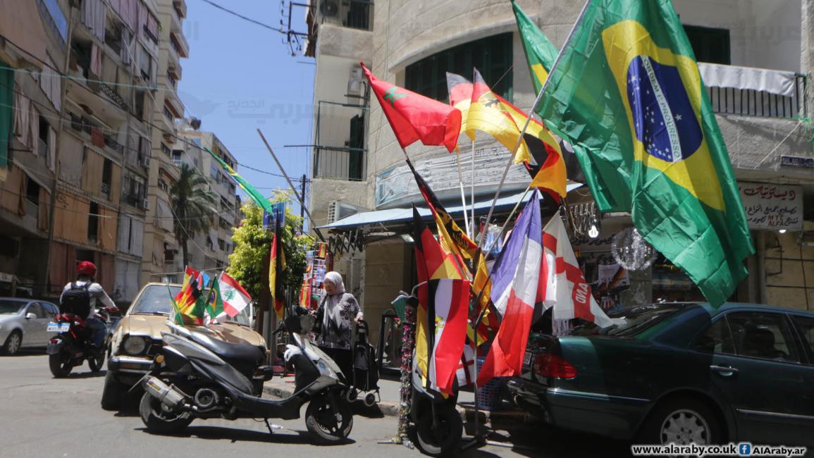 أعلام المونديال في بيروت- حسين بيضون