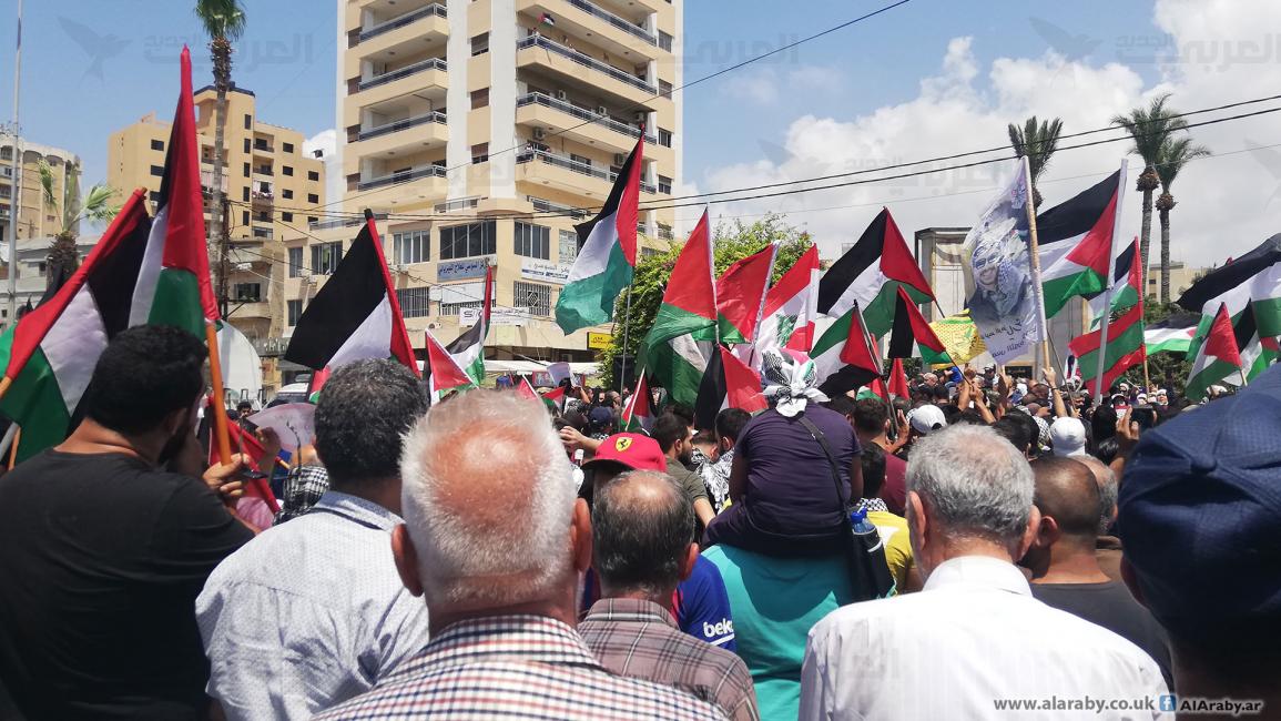 احتجاجات واسعة بمخيمات لبنان (العربي الجديد)