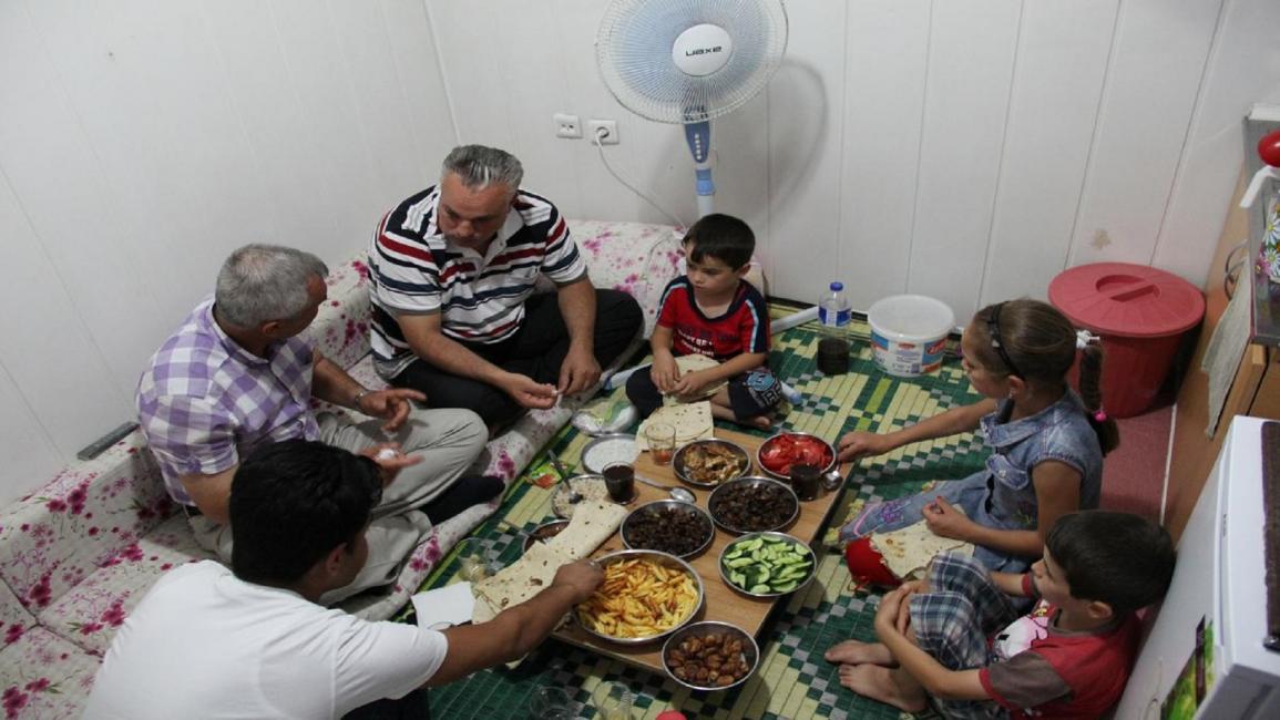 لاجئون سوريون في تركيا (الأناضول)