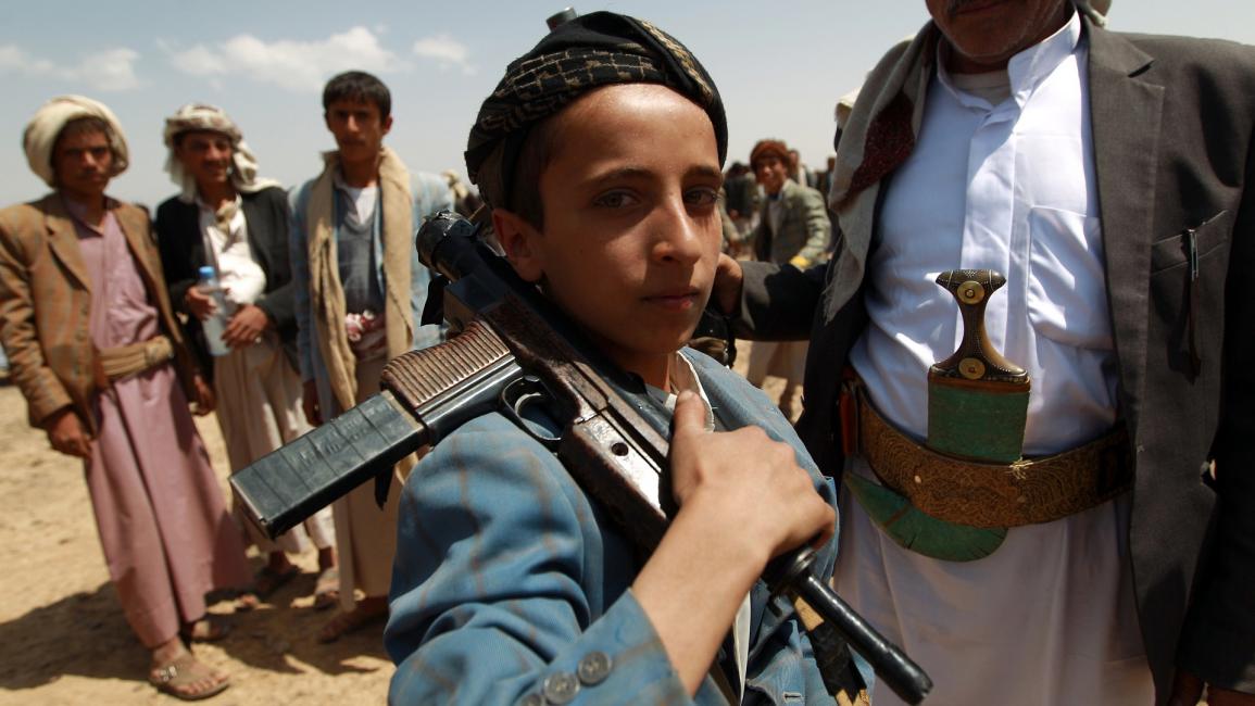 طفل يمني مسلح - اليمن - مجتمع