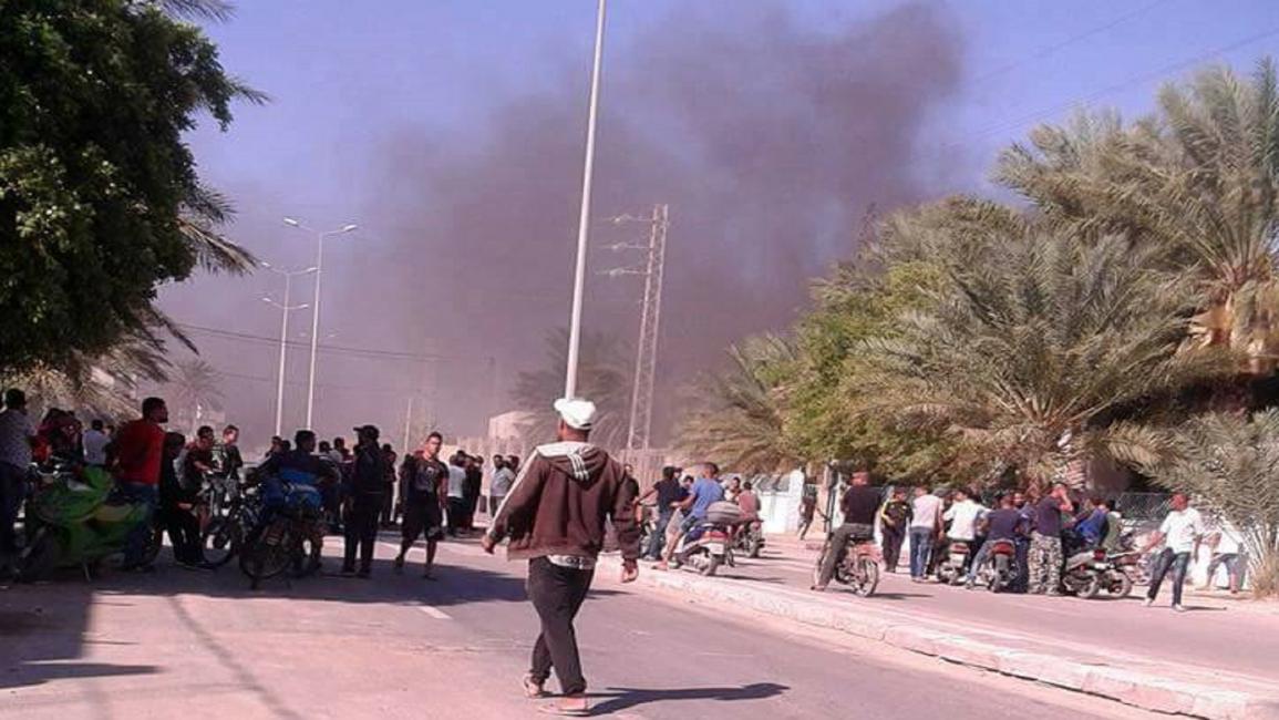 احتجاجات غاضبة في سوق الأحد في تونس (فيسبوك)