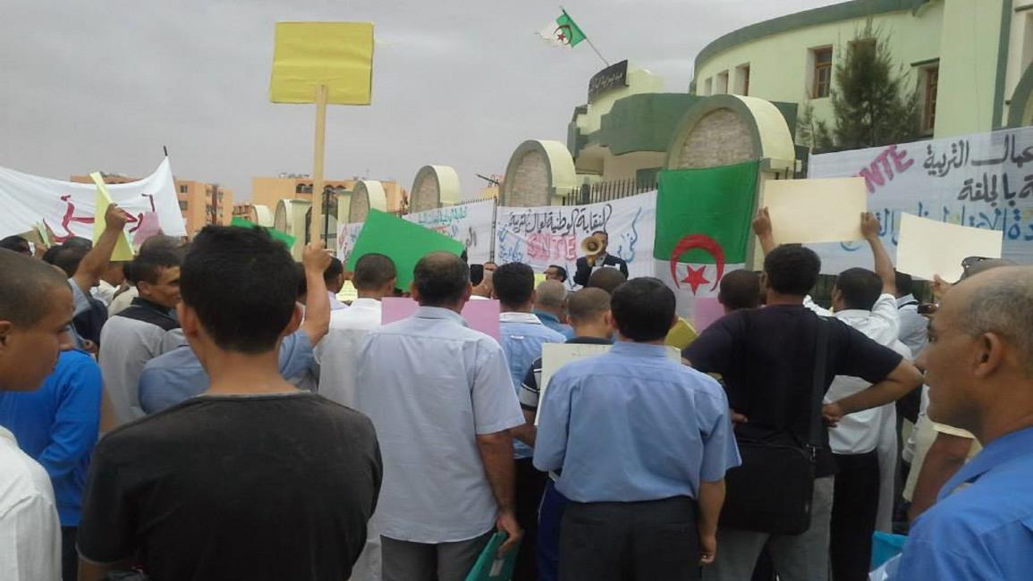 إضراب 14 نقابة مستقلة في الجزائر (فيسبوك)
