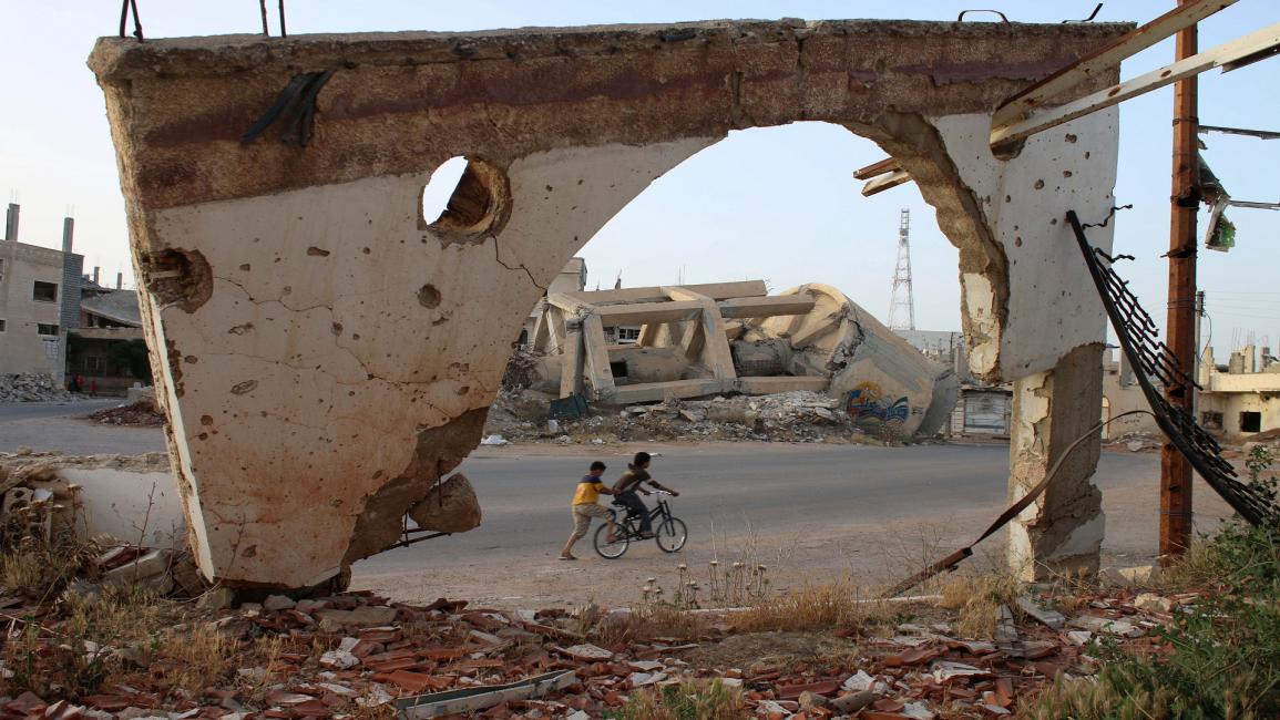 سورية-مجتمع- قصف مدينو درعا (محمد أبازيد/فرانس برس)