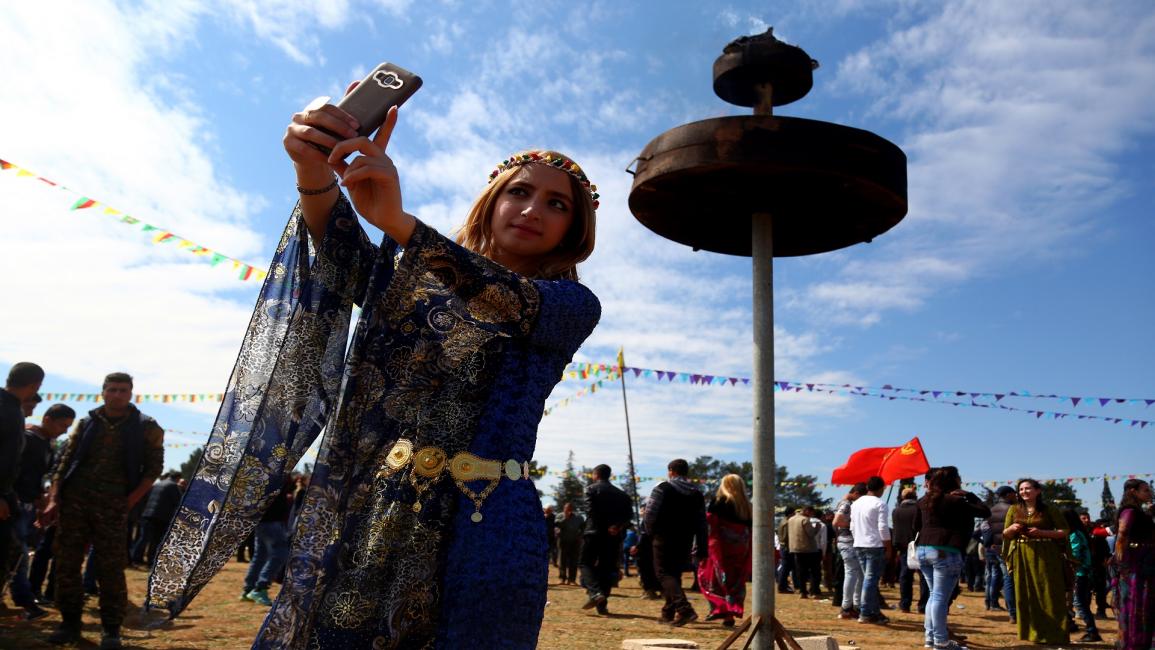 كردية تحتفل بعيد النيروز